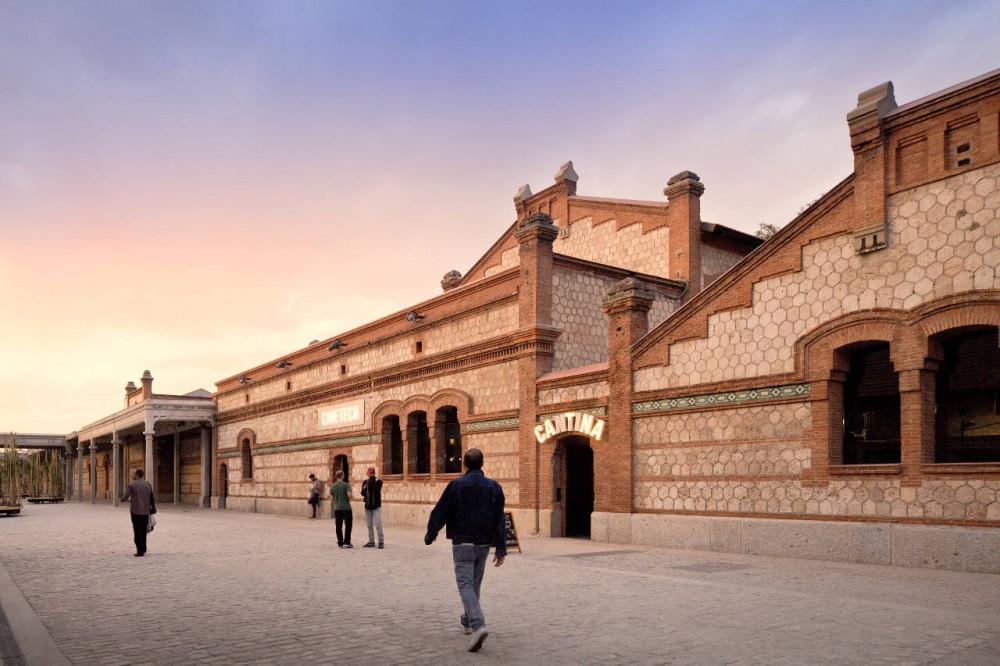 Cinema Center in Matadero de Legazpi / ch+qs arquitectos