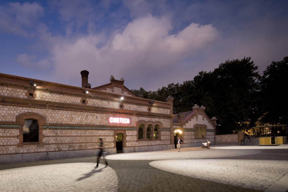 Cinema Center in Matadero de Legazpi / ch+qs arquitectos