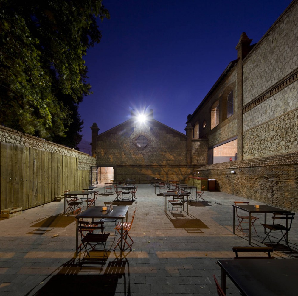 Cinema Center in Matadero de Legazpi / ch+qs arquitectos