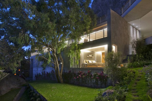 La Peña House / R-Zero