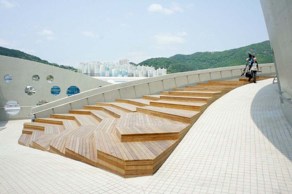 One Ocean, Thematic Pavilion EXPO 2012 / soma