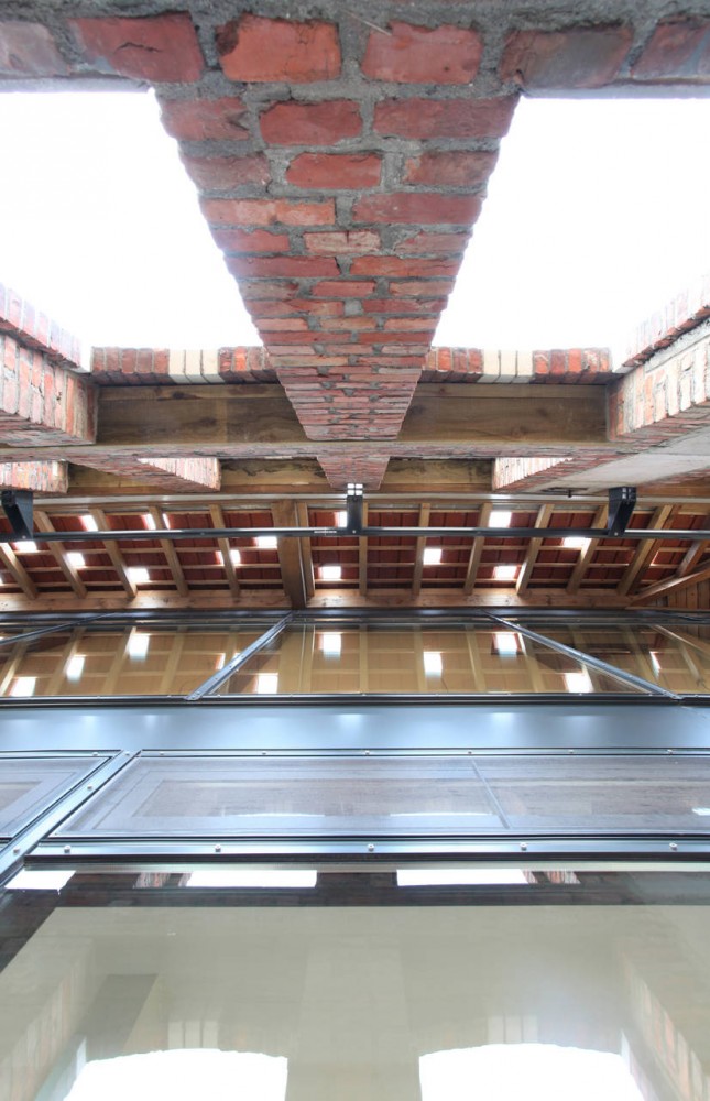 Droogloodsen / Lensass Architects