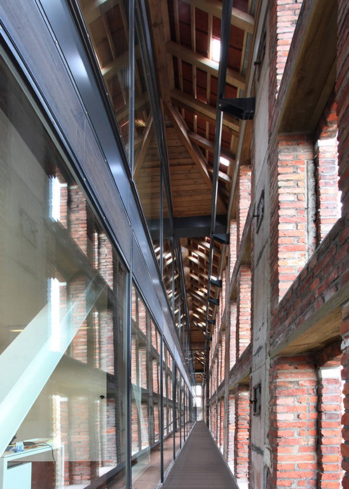 Droogloodsen / Lensass Architects