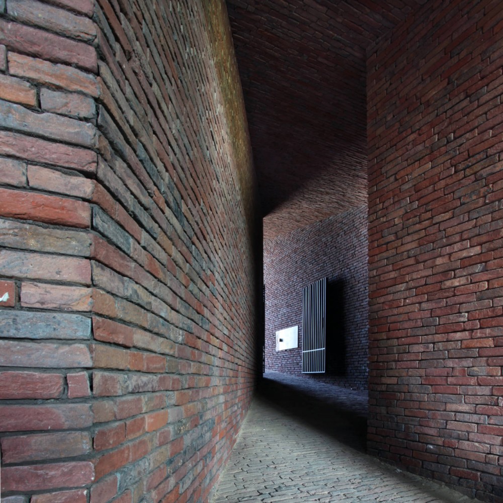 House DM / Lensass Architects