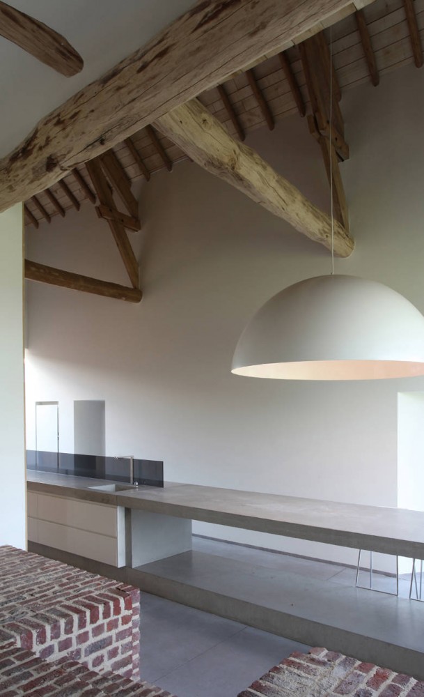House DM / Lensass Architects