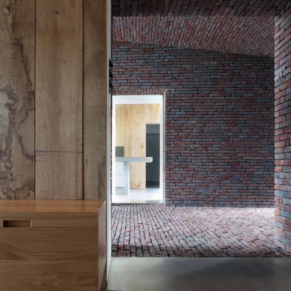 House DM / Lensass Architects