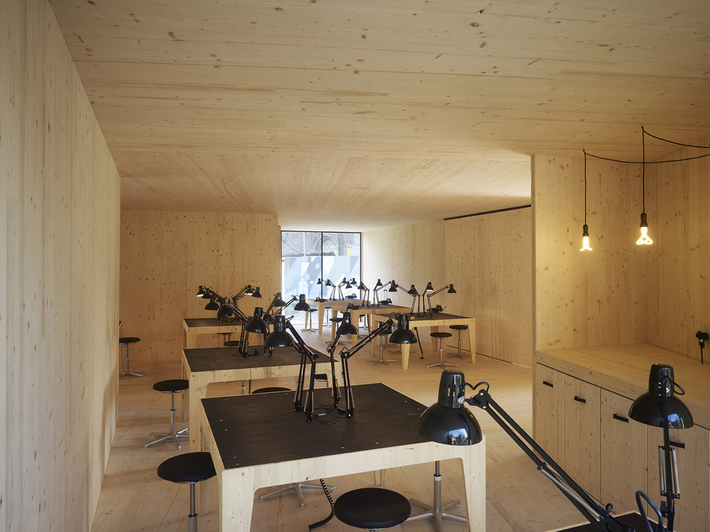 Golden Workshop / Modulorbeat Ambitious Urbanists & Planners