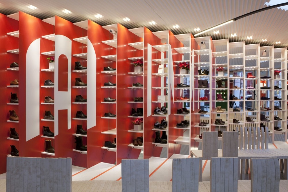 Camper’s House of Shoes / Shigeru Ban Architects + Dean Maltz Architect