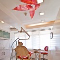 Smiles By Dr Cecile / Buensalido Architects Smiles By Dr Cecile / Buensalido Architects © Benson Go