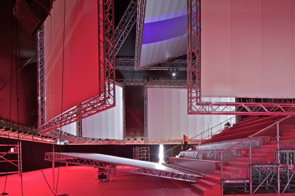 Kanye West’s seven-screen pavilion / OMA