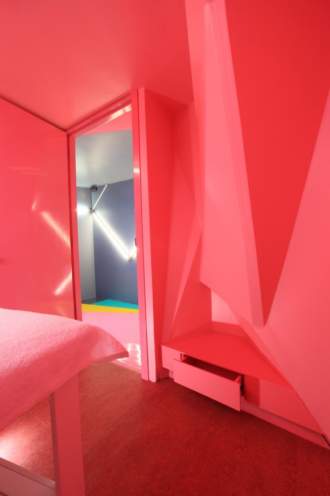 Wax Revolution Polanco / ROW Studio