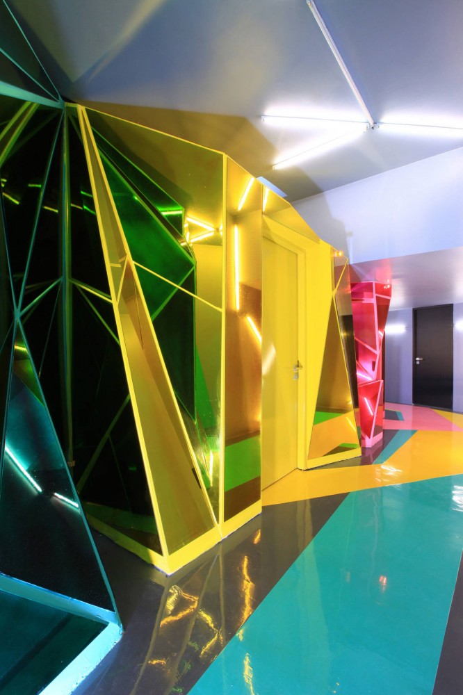 Wax Revolution Polanco / ROW Studio