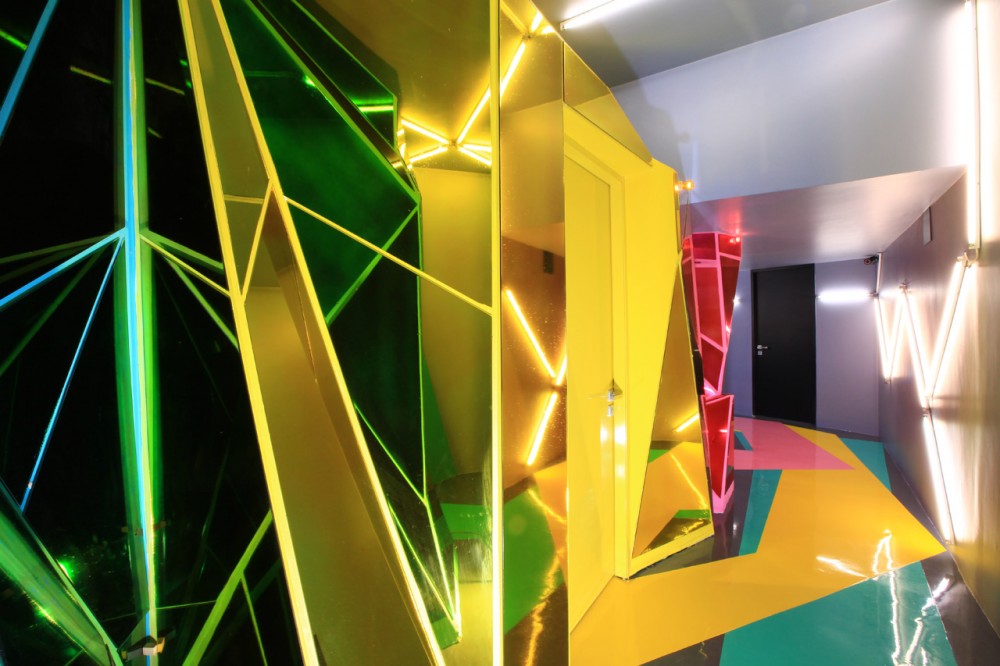 Wax Revolution Polanco / ROW Studio
