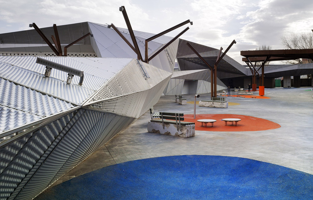 Pormetxeta Square / MTM Architects + XPIRAL