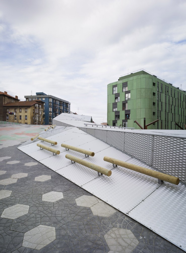 Pormetxeta Square / MTM Architects + XPIRAL