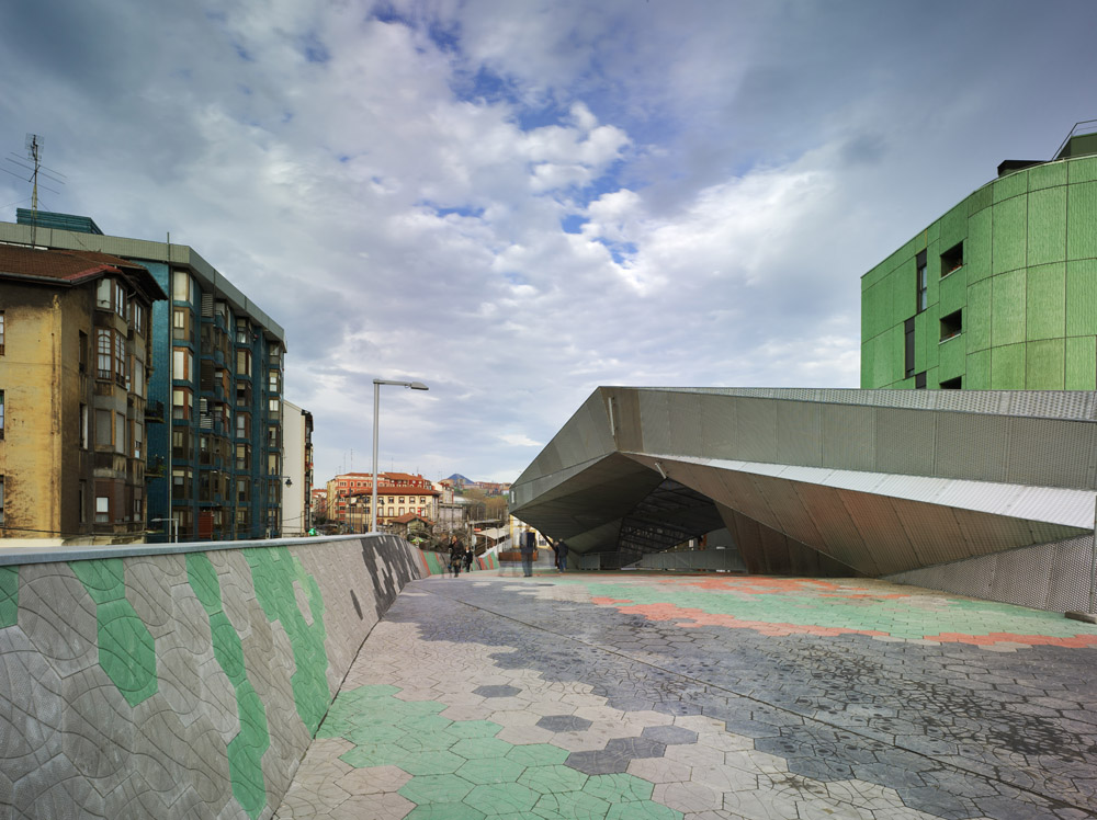 Pormetxeta Square / MTM Architects + XPIRAL