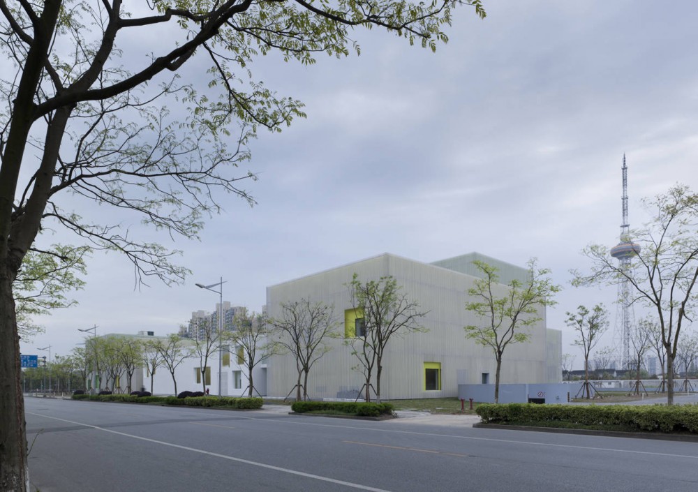 Youth Center of Qingpu / Atelier Deshaus