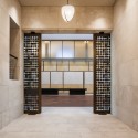 The Barnes Foundation Building / Tod Williams + Billie Tsien (25) The Barnes Foundation Building / Tod Williams + Billie Tsien (25) Gallery Doors (open), looking toward the Court. The Barnes Foundation, Philadelphia. © 2012 Tom Crane