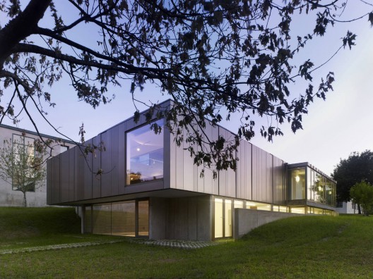 Exhibition Hall In Bertamirans / Impresiones de Arquitectura