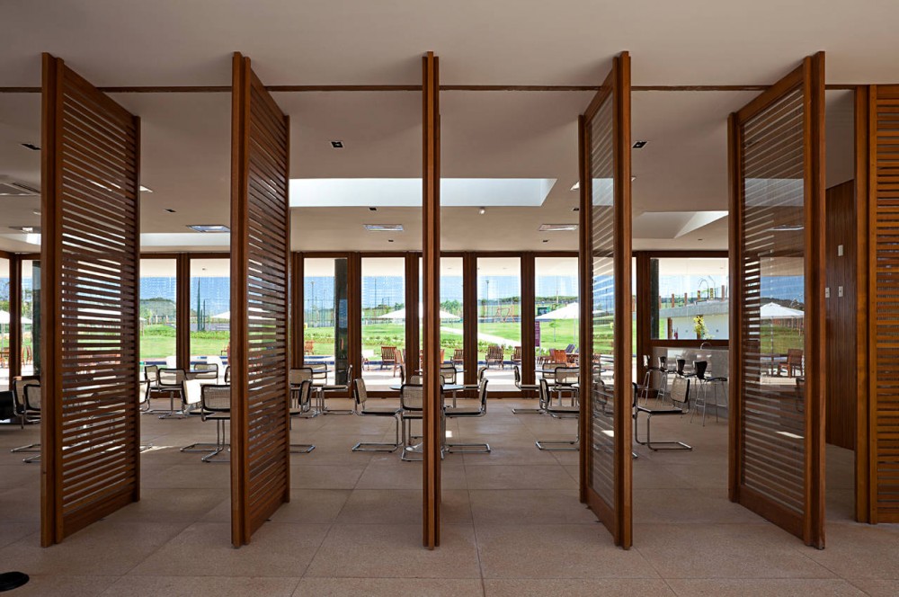 Alphaville Brasilia Club House / DOMO Arquitetos