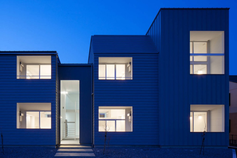 Ridge Apartment Complex in Gunma / SNARK + OUVI