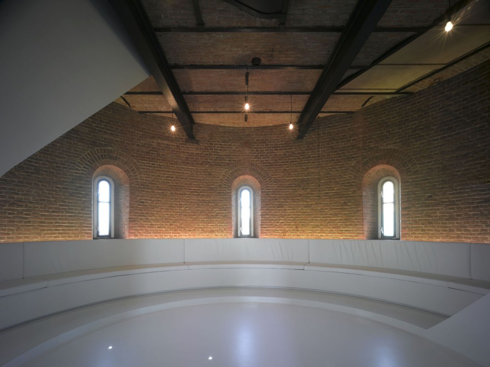 Watertower / Rocha Tombal Architects