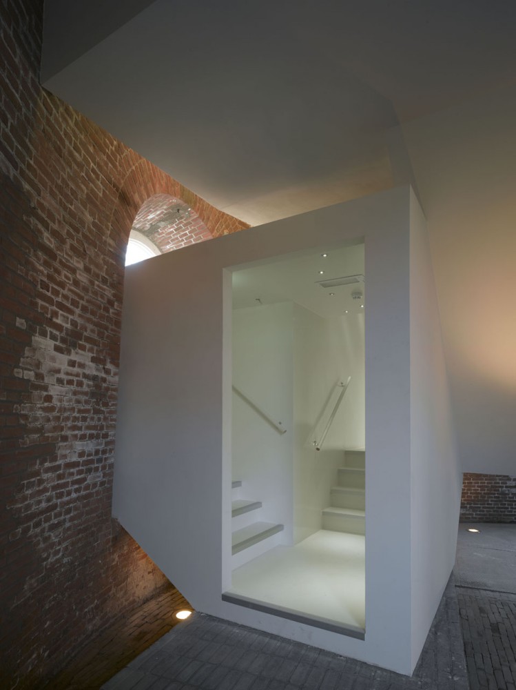 Watertower / Rocha Tombal Architects