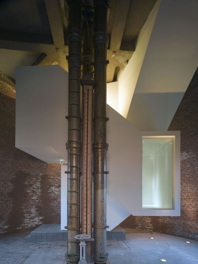 Watertower / Rocha Tombal Architects