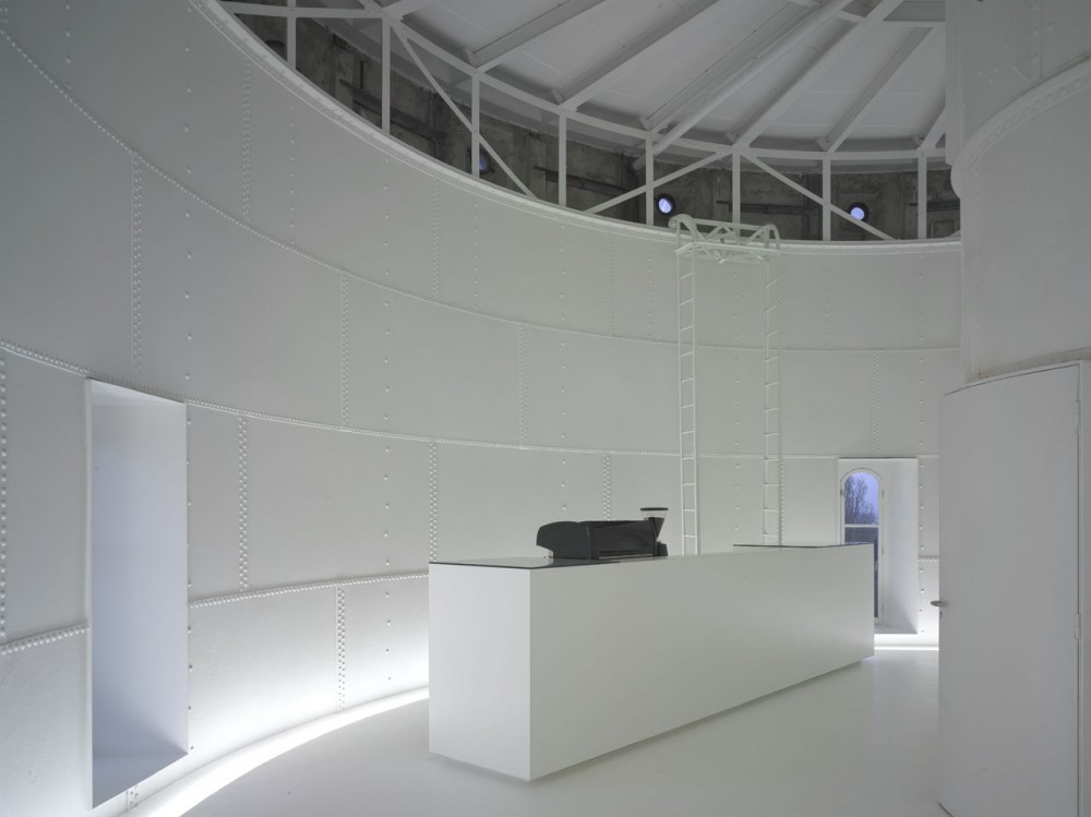 Watertower / Rocha Tombal Architects