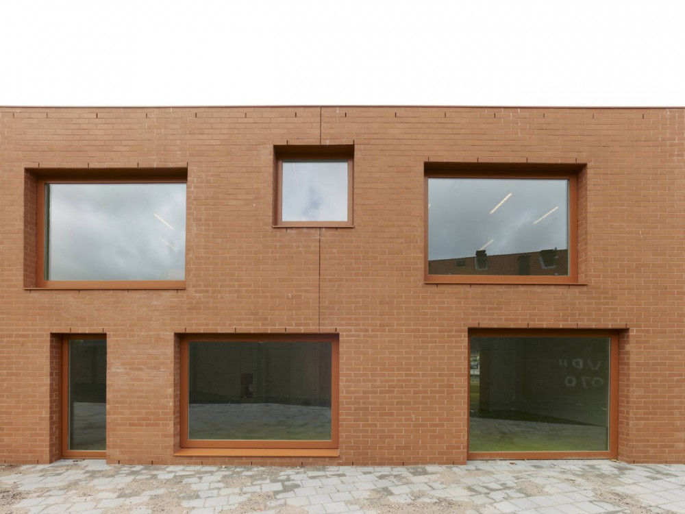 Primary School The Hague / Rocha Tombal Architects