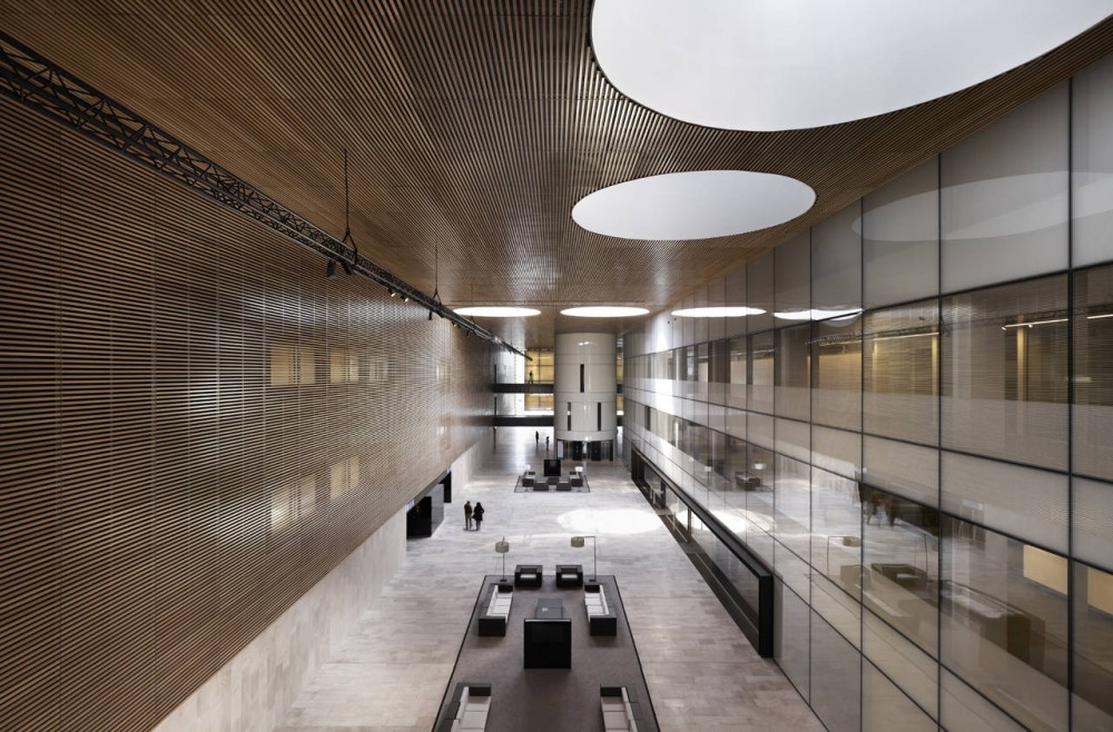 Rey Juan Carlos Hospital / Rafael De La-Hoz
