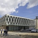 Romainville Multimedia Library / Philippe Gazeau Romainville Multimedia Library / Philippe Gazeau © Philippe Ruault
