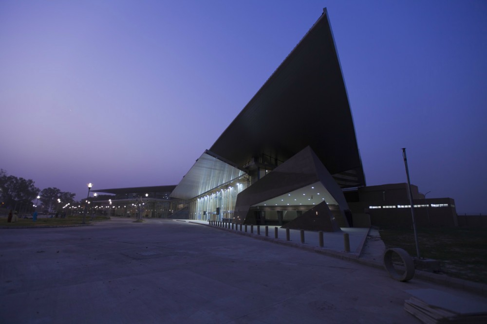 New Terminal at Lucknow Airport / S. Ghosh & Associates