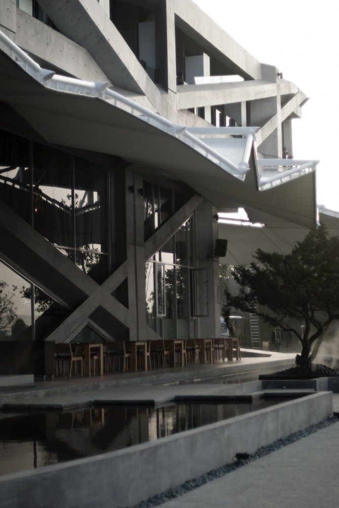 Khokak Panoram Resort / FCHY Architect Lab, C2H3.ch