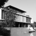 The Bamboo Curtain House / Eco-id Architects The Bamboo Curtain House / Eco-id Architects © Sim Boon Yang