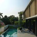 The Bamboo Curtain House / Eco-id Architects The Bamboo Curtain House / Eco-id Architects © Sim Boon Yang