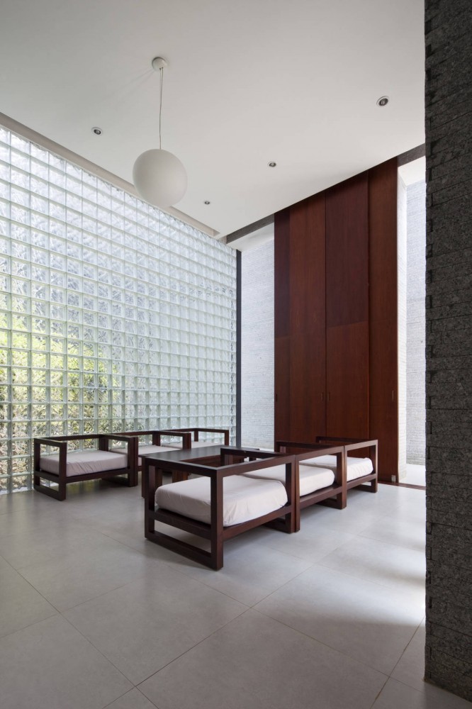 Gia Lai House / Vo Trong Nghia Architects