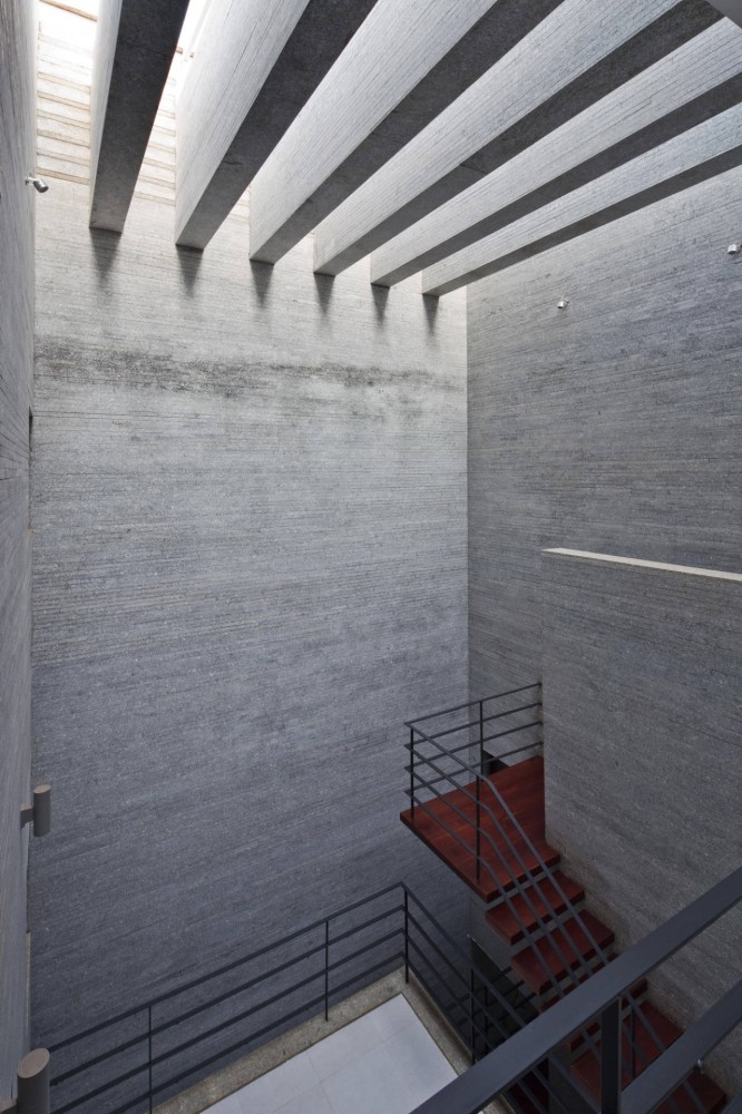 Gia Lai House / Vo Trong Nghia Architects