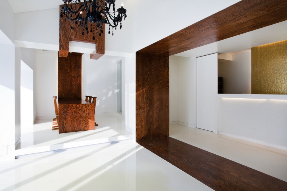 Restaurant La Ville de Pins / BANG by MIN