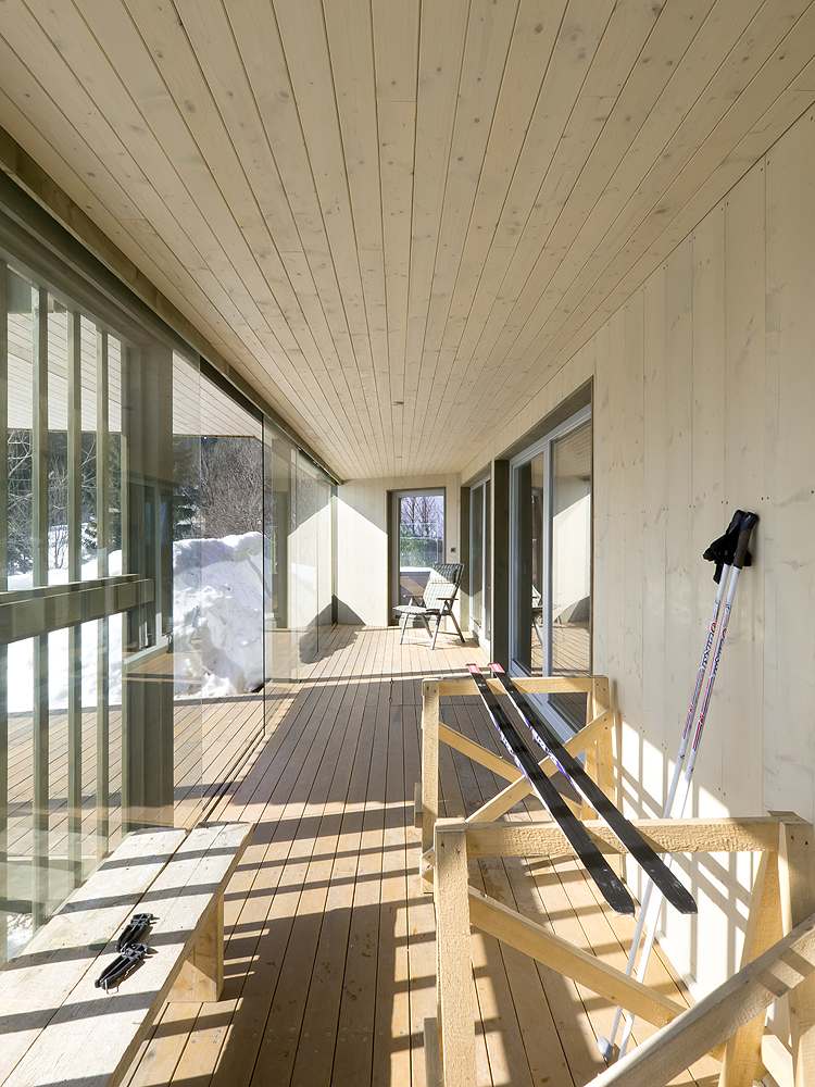 House on the Marsh / A1 Architects