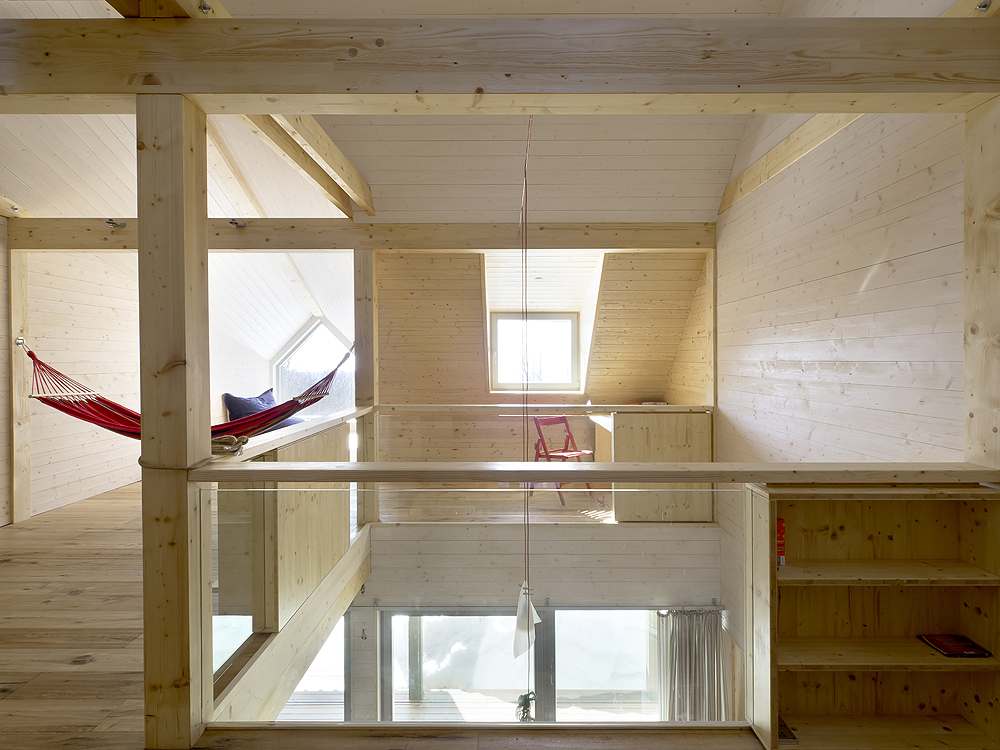 House on the Marsh / A1 Architects
