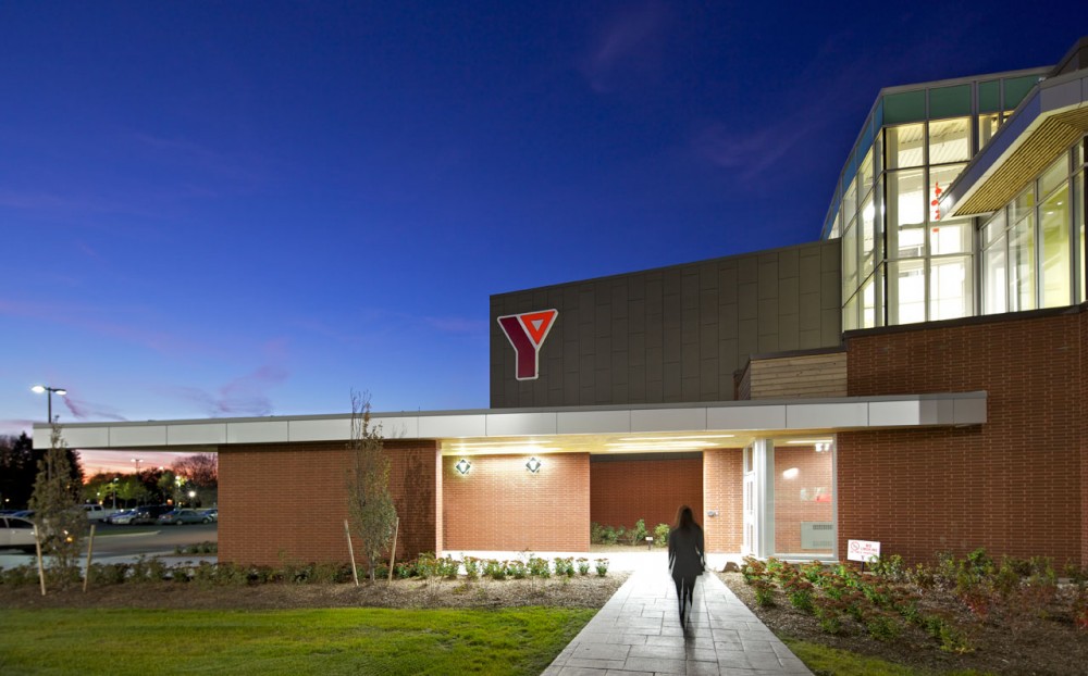 Chatham-Kent YMCA / Tillmann Ruth Robinson Architects