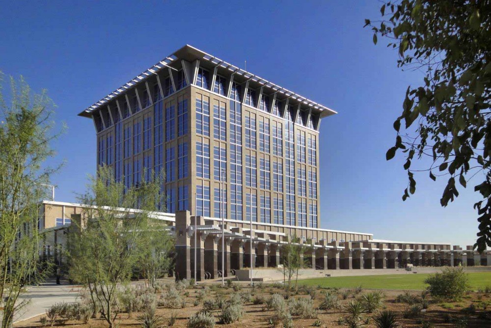 North Las Vegas City Hall and Civic Plaza Wins National Award / Fentress Architects