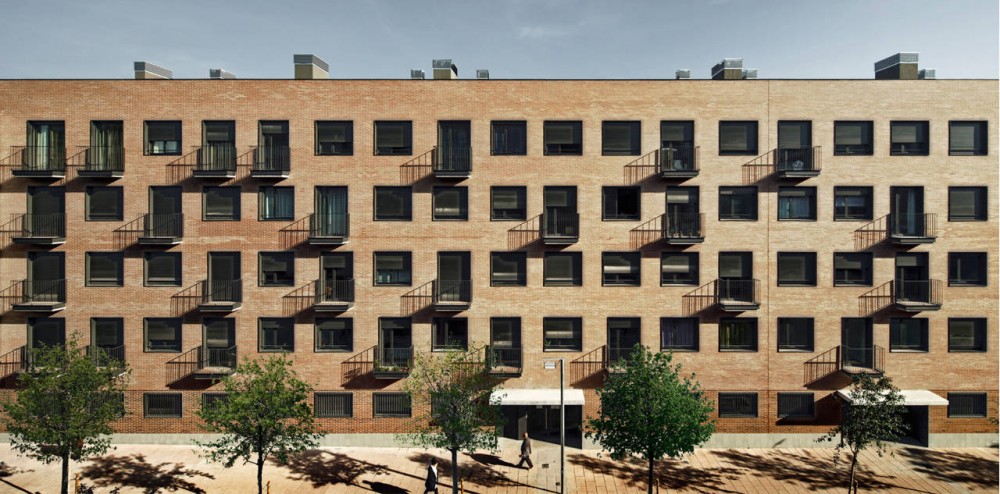 Social Housing Bon Pastor / SVArquitectura