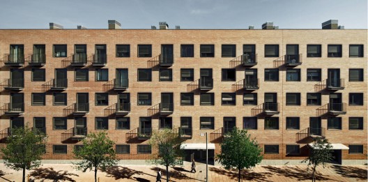 Social Housing Bon Pastor / SVArquitectura