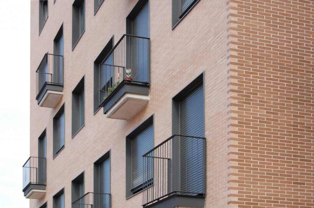 Social Housing Bon Pastor / SVArquitectura