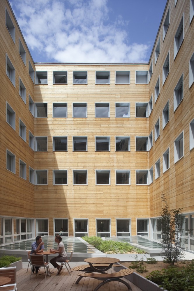 Office Building in Lyon / Jean-Paul Viguier Architecture