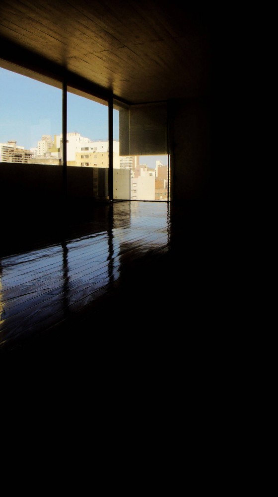 Flashback: Residential Building in Rosario / Rafael Iglesia