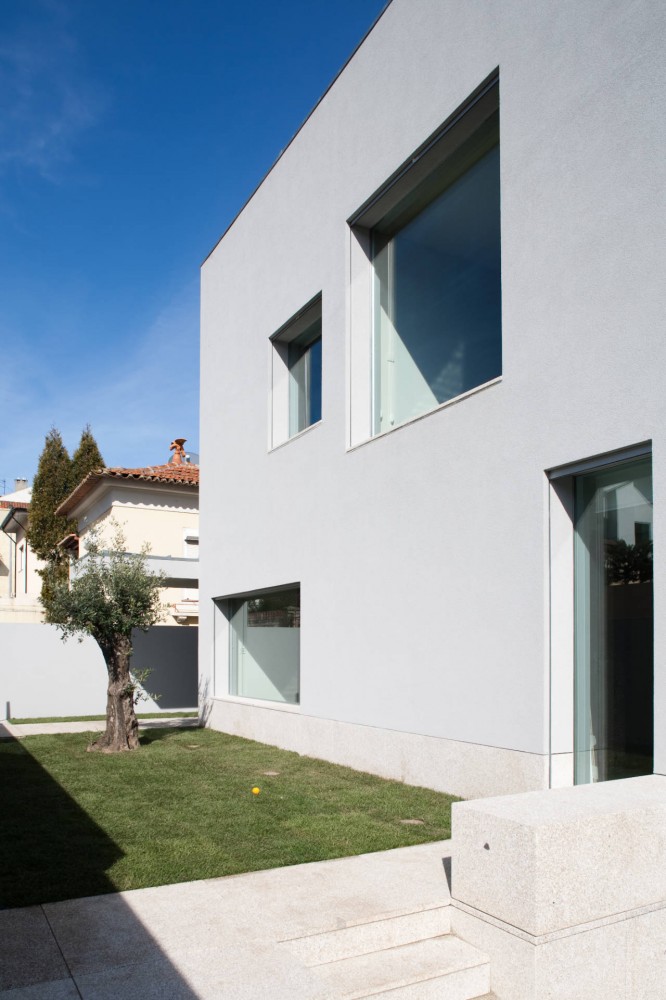 House F+M / João Rapagão Arquitecto