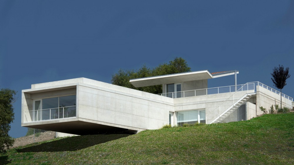 Dwelling Etura / Roberto Ercilla Arquitectura